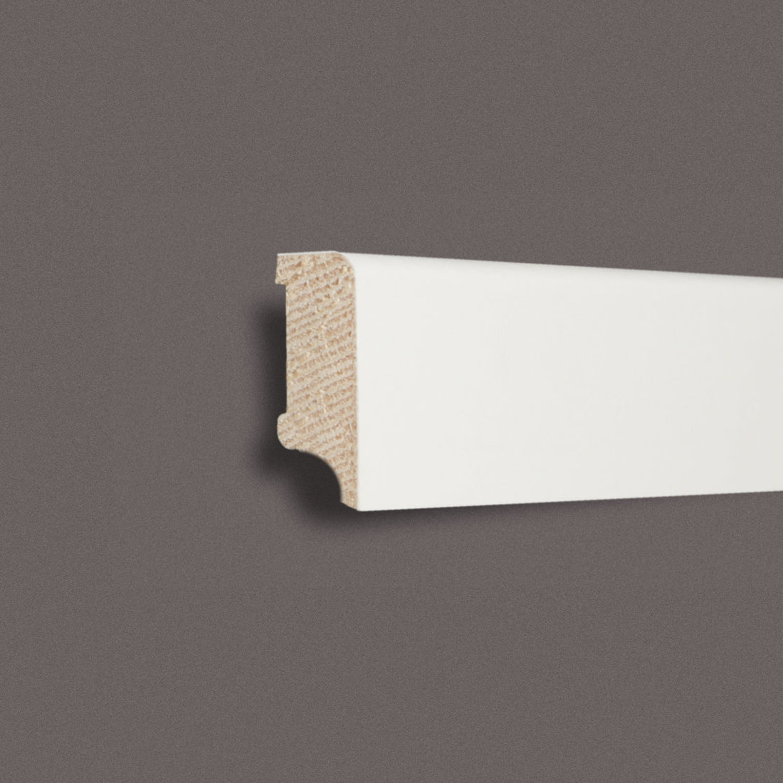 Sockelleiste furniert weiß lackiert 16 × 58 × 2400 mm