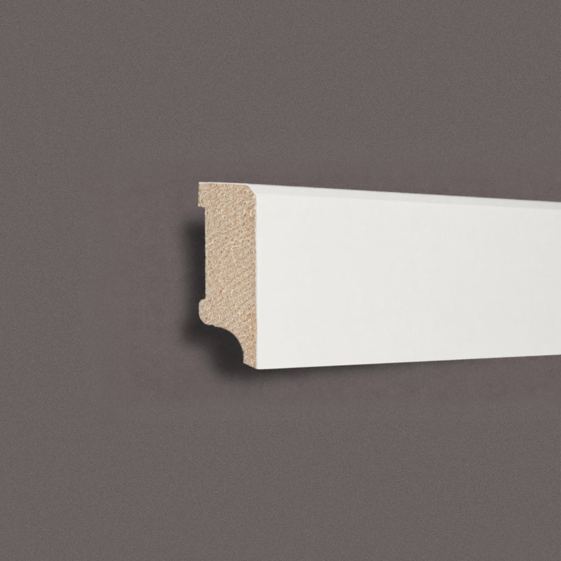 Sockelleiste Kiefer - gefast - RAL9016 weiß deckend lackiert – 16 × 40 × 2400 mm