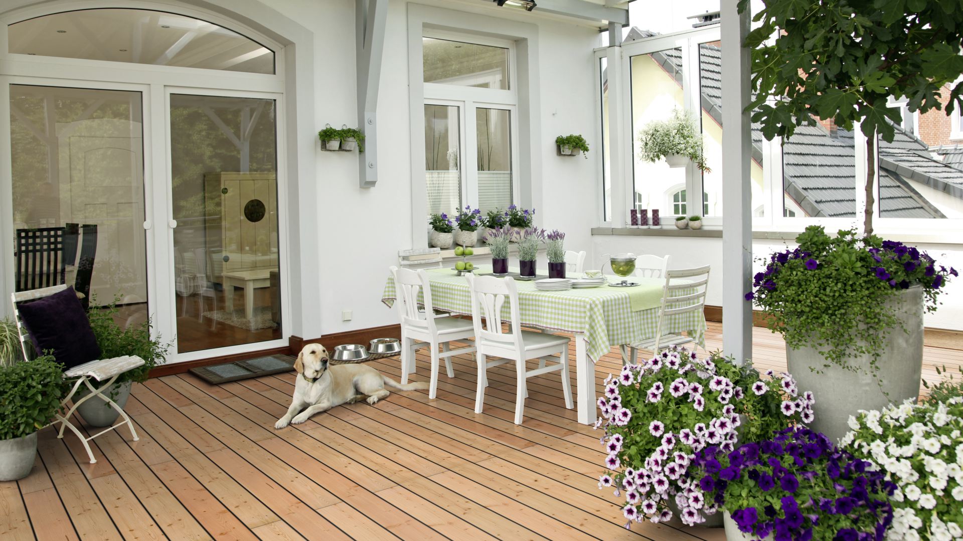 Douglas taxifolié I/III re-trié KD
 lisse
 Planche de terrasse 26 x 145 mm longueurs fixes