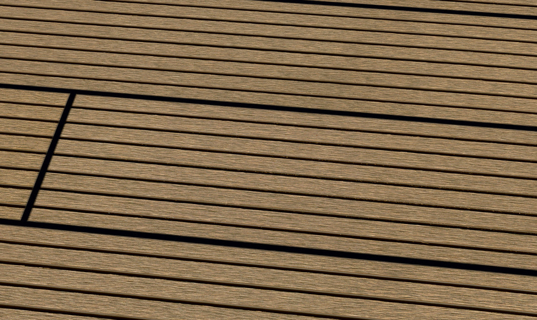WPC 22 × 143 mm SOLID mandelbraun genutet Terrassendiele (massiv) Fixlängen