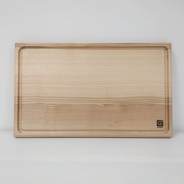 Handgefertigtes Schneidebrett aus Esche 20x300x500mm
