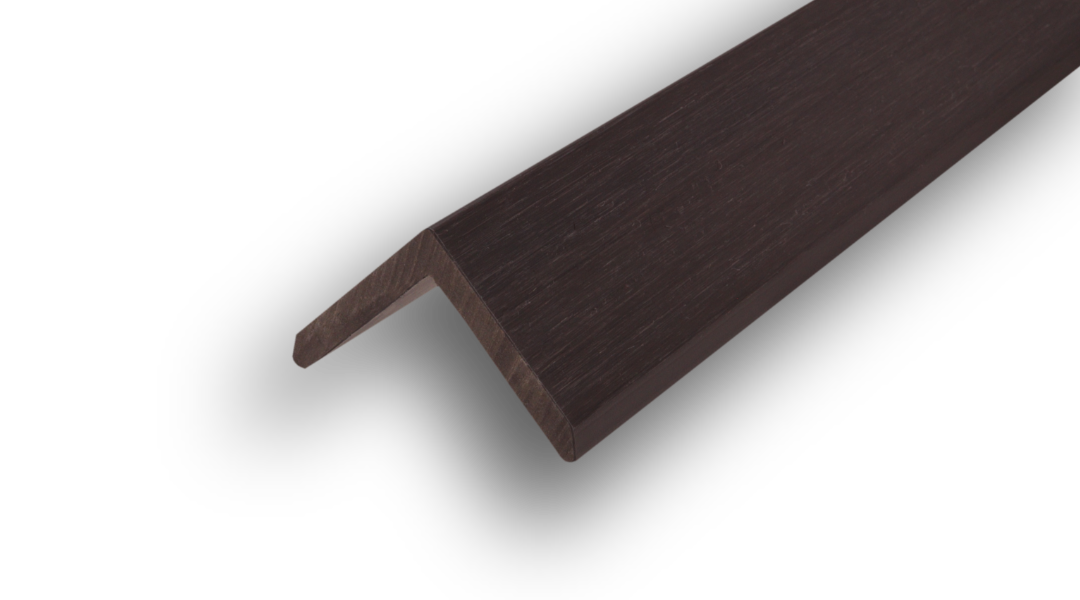 Angle d'extrémité WPC
 48x48mm
 Terre